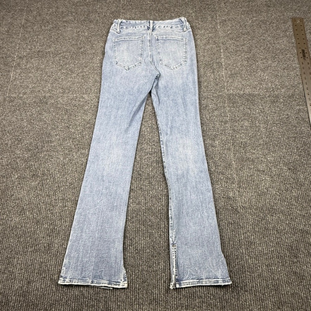 Express Skyscraper Mid Rise Ultra Hyper Stretch Flare Jeans Light Wash Size M/8 - Picture 2 of 16